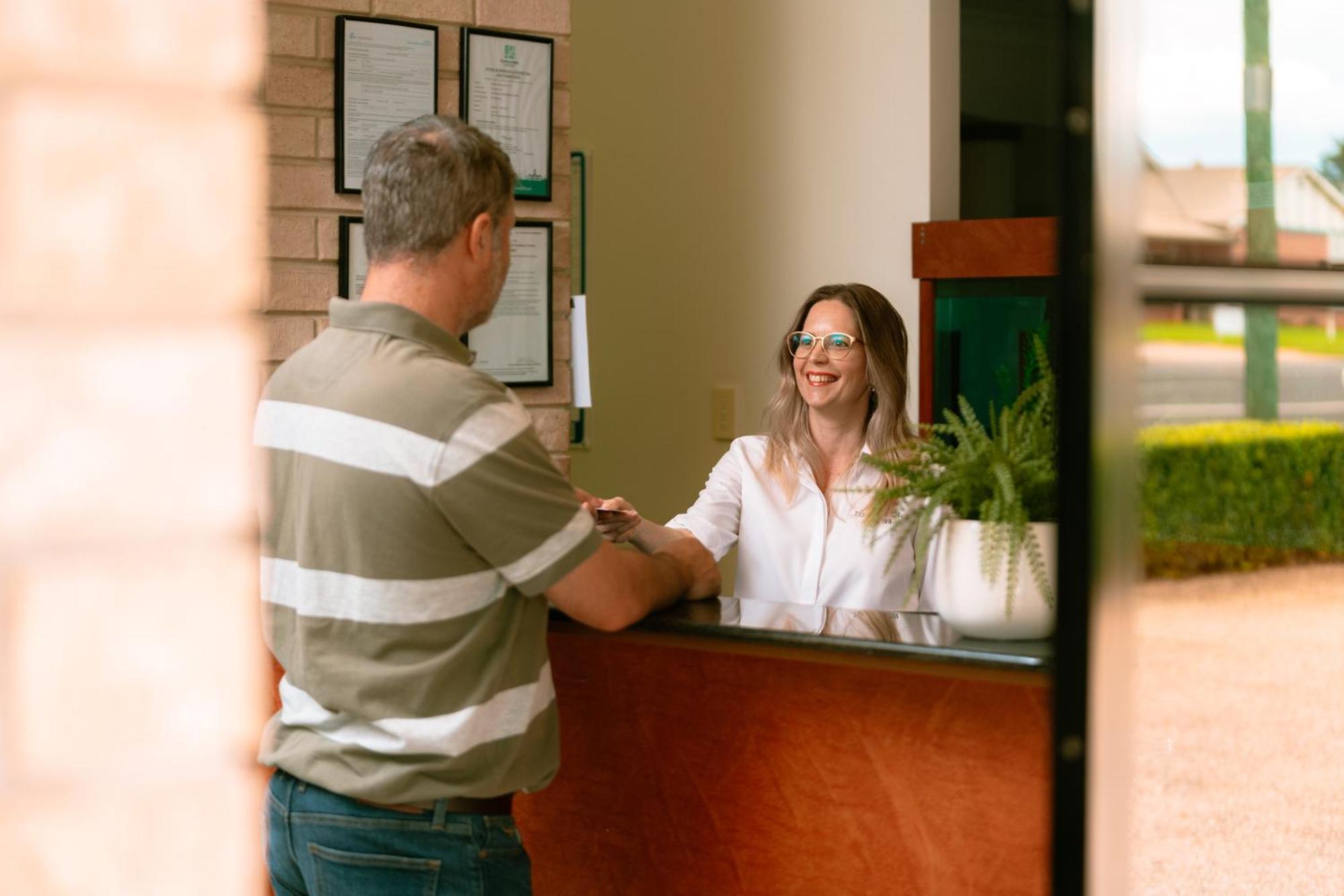 Best Western Tuscany On Tor Motor Inn Toowoomba Exterior photo